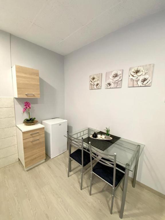 Dima Rooms And Apartments Ateny Zewnętrze zdjęcie