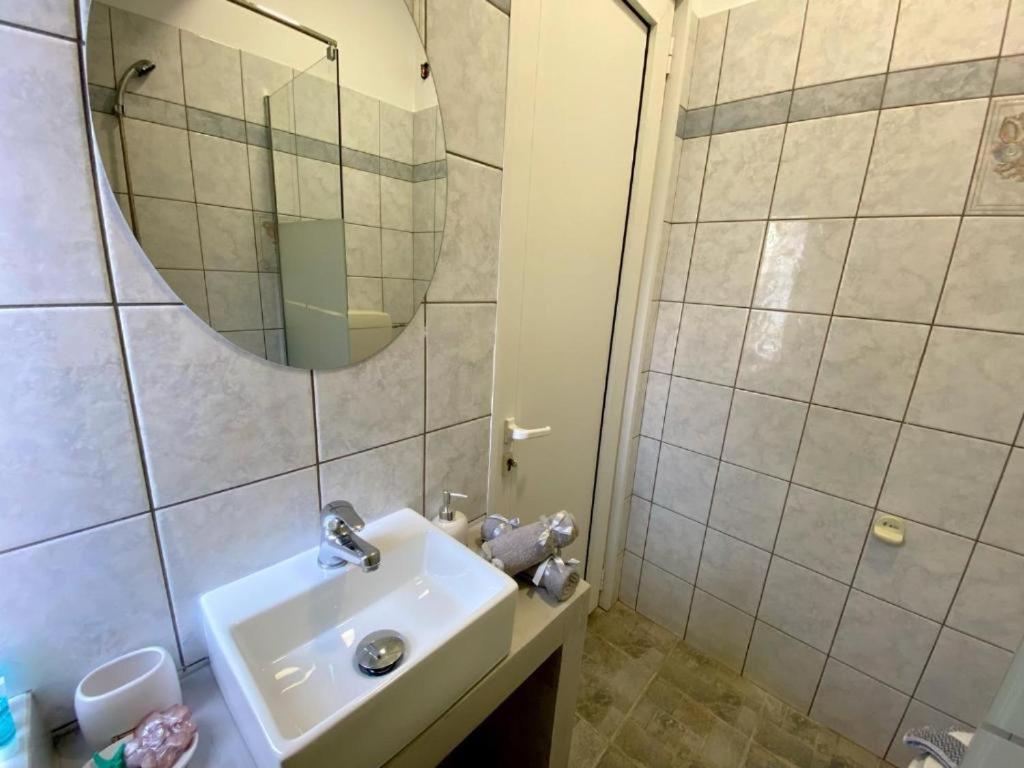 Dima Rooms And Apartments Ateny Zewnętrze zdjęcie